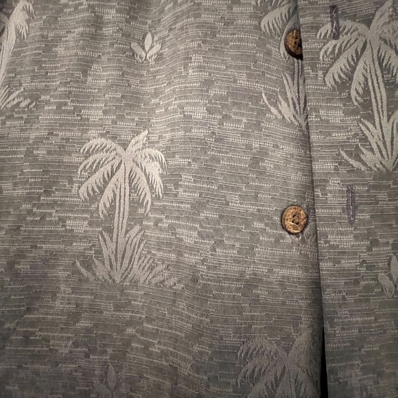 Tommy Bahama Men's Gray Silk Hawaiian Shirt, Button Down, Short Sleeve, Size XL - Picture 5 of 11